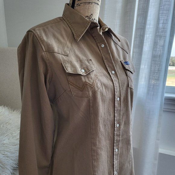 Wrangler Long Sleeve Button Up - Picture 2 of 4